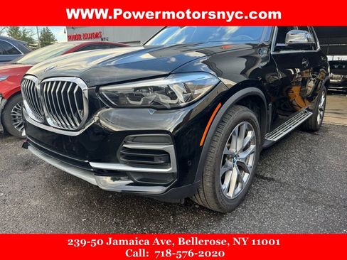 Used 2023 BMW X5 xDrive40i AWD/4WD image 3