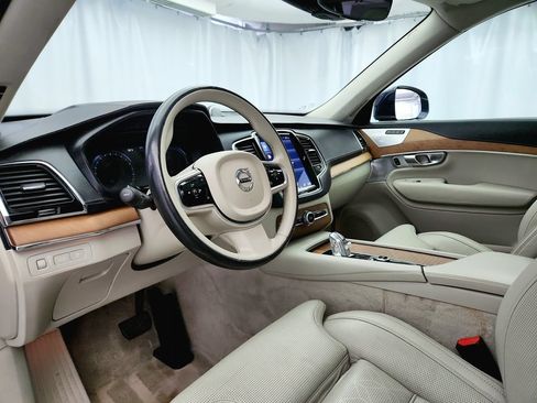 Used 2017 Volvo XC90 T8 Excellence AWD/4WD image 10