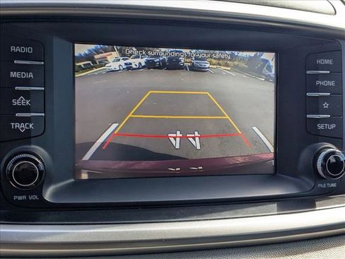 Used 2020 Kia Sorento LX w/ LX I4 Convenience Package image 9