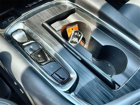 Used 2023 Buick Enclave Essence w/ Sport Touring Edition image 16