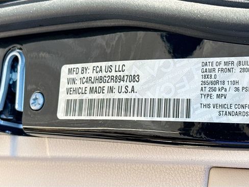 New 2024 Jeep Grand Cherokee Limited AWD/4WD image 35