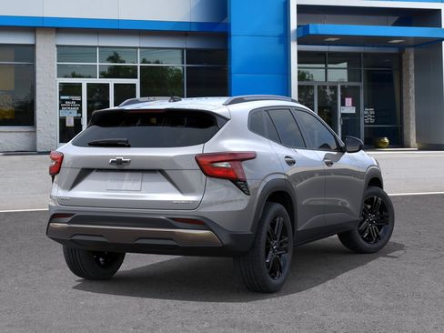 New 2026 Chevrolet Trax ACTIV FWD image 4