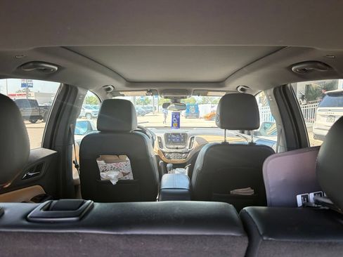 Used 2024 Chevrolet Equinox Premier FWD image 9