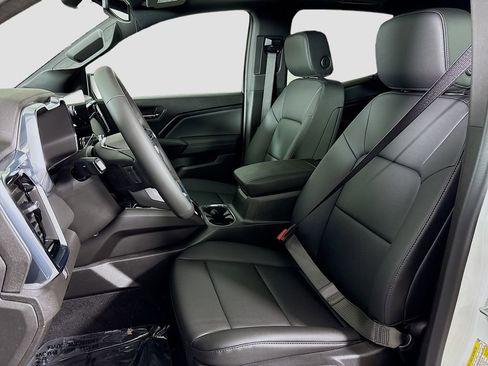 New 2025 GMC Canyon Elevation w/ Convenience Package image 20