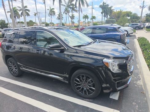 Used 2022 GMC Terrain Denali w/ Black Diamond Edition AWD/4WD image 1