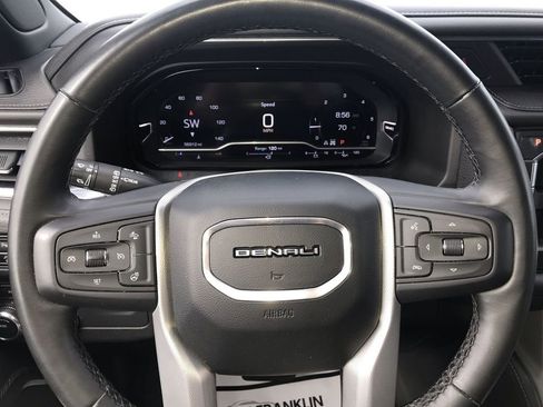 Used 2023 GMC Yukon Denali AWD/4WD image 14