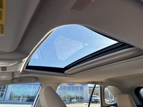 Used 2024 Toyota RAV4 XLE w/ Convenience Package image 23