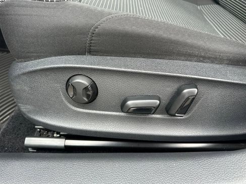 Used 2018 Volkswagen Passat 2.0T S image 18