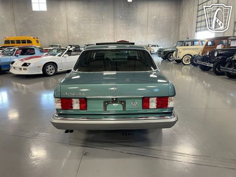 Used 1987 Mercedes-Benz 420 SEL image 16