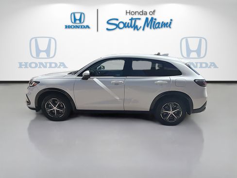 Certified 2024 Honda HR-V EX-L image 4