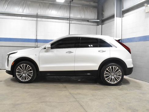 Certified 2024 Cadillac XT4 Premium Luxury AWD/4WD image 21