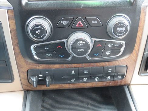 Used 2015 RAM 2500 Longhorn AWD/4WD image 24