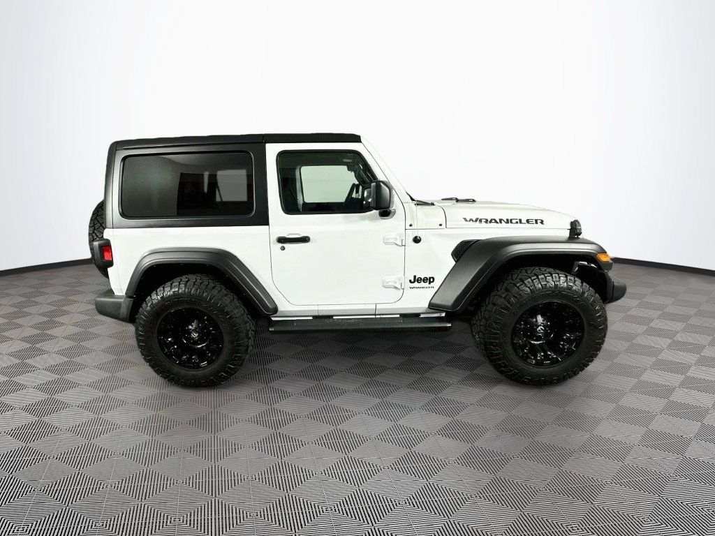 Used 2022 Jeep Wrangler Sport AWD/4WD image 12