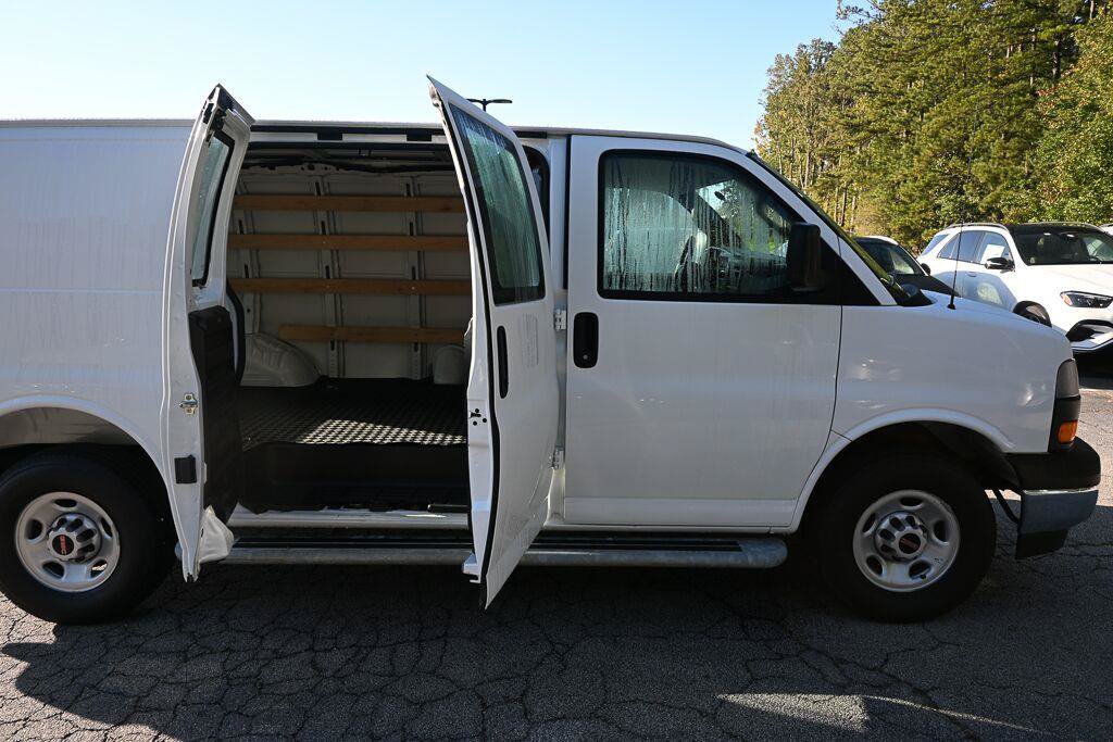Used 2025 GMC Savana 2500 w/ Driver Convenience Package RWD image 16