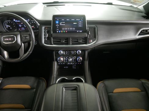 Used 2021 GMC Yukon XL AT4 w/ AT4 Premium Package image 10