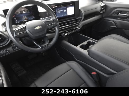 Used 2025 Chevrolet Silverado EV W/T image 13