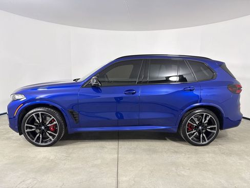 Used 2025 BMW X5 M60i w/ Climate Comfort Package image 2