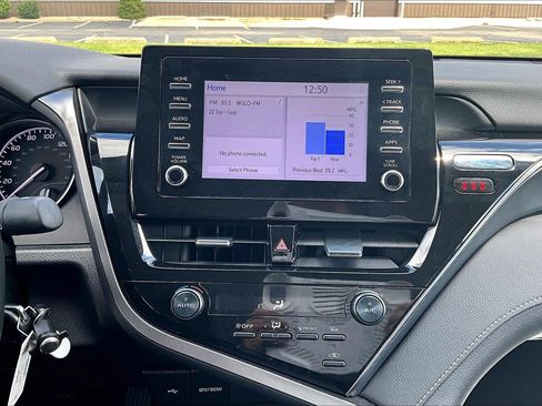 Used 2024 Toyota Camry SE FWD image 34