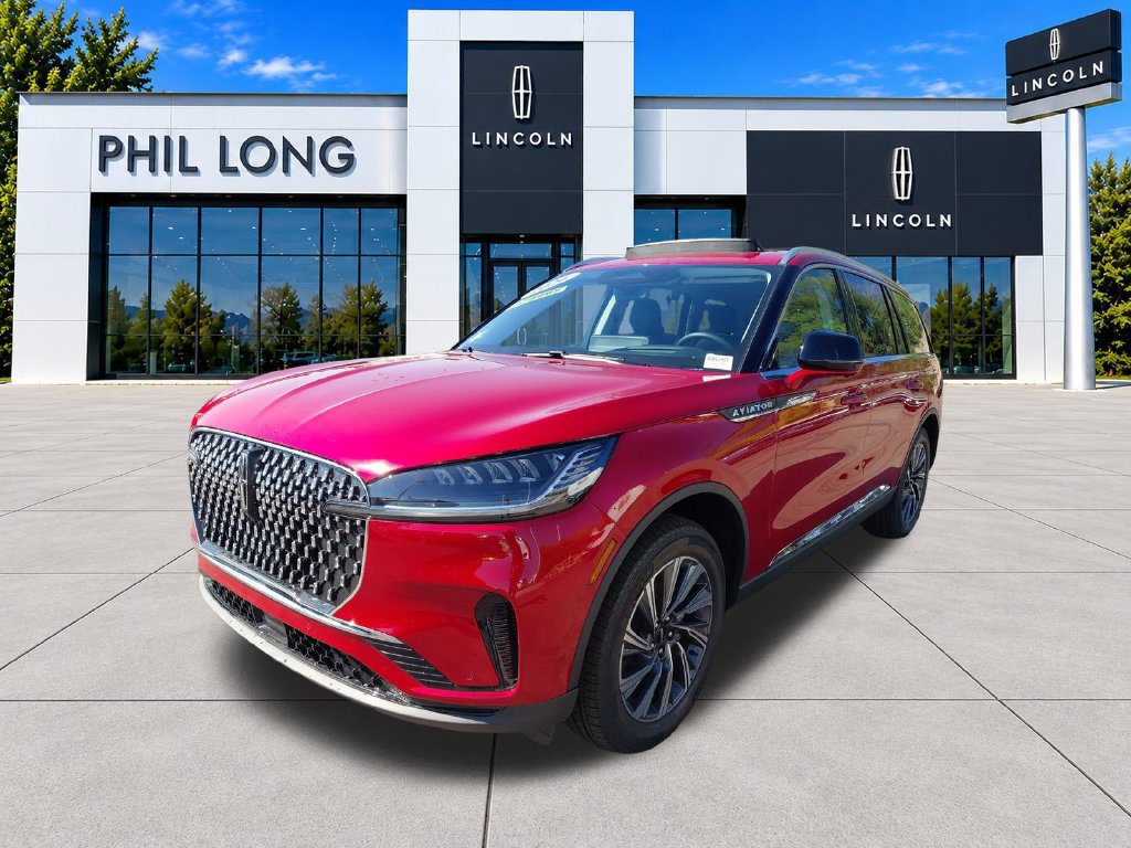 New 2026 Lincoln Aviator AWD image 3