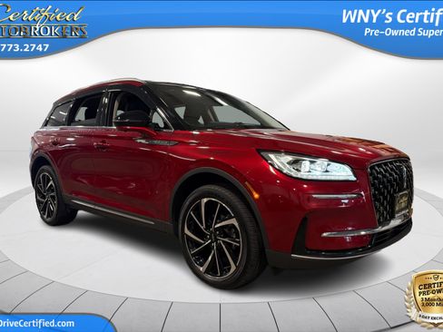 Used 2023 Lincoln Corsair Reserve w/ Equipment Group 201A AWD/4WD image 3