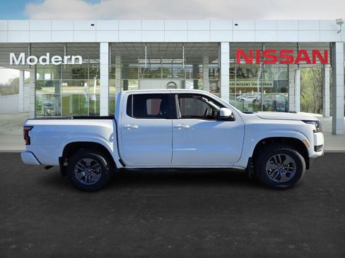 New 2026 Nissan Frontier SV image 3