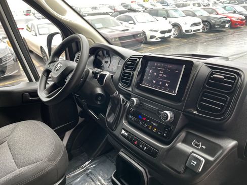 Used 2023 RAM ProMaster 2500 image 17