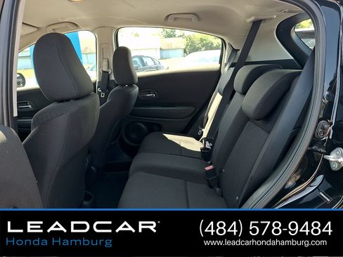 Used 2018 Honda HR-V LX image 11