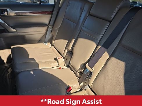 Used 2017 Lexus GX 460 Premium image 17