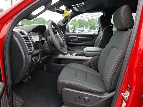 Used 2025 RAM 1500 Big Horn AWD/4WD image 13