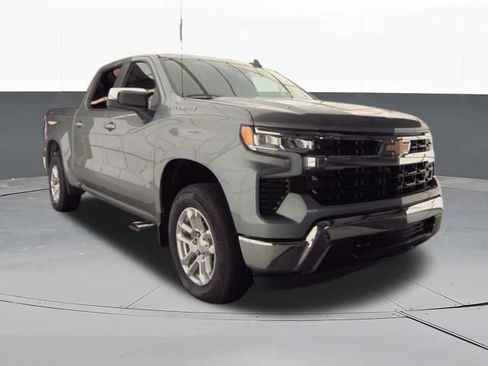 Used 2023 Chevrolet Silverado 1500 LT AWD/4WD image 4