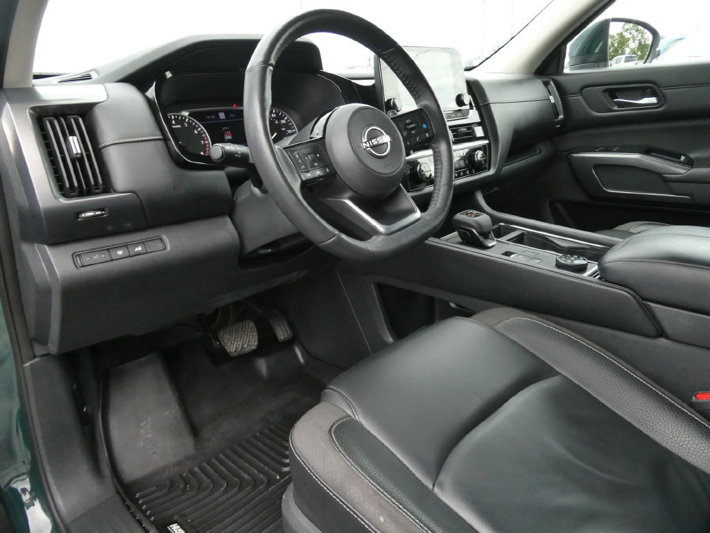 Used 2023 Nissan Pathfinder SL AWD/4WD image 25