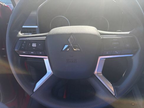 Used 2025 Mitsubishi Outlander ES AWD/4WD image 15