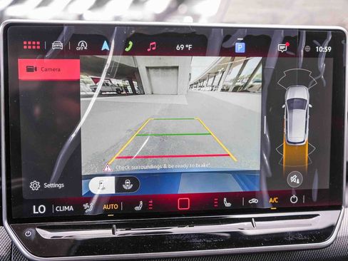 New 2026 Volkswagen GTI SE FWD image 24