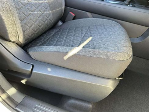 New 2026 Nissan Kicks SV w/ SV Premium Package image 9