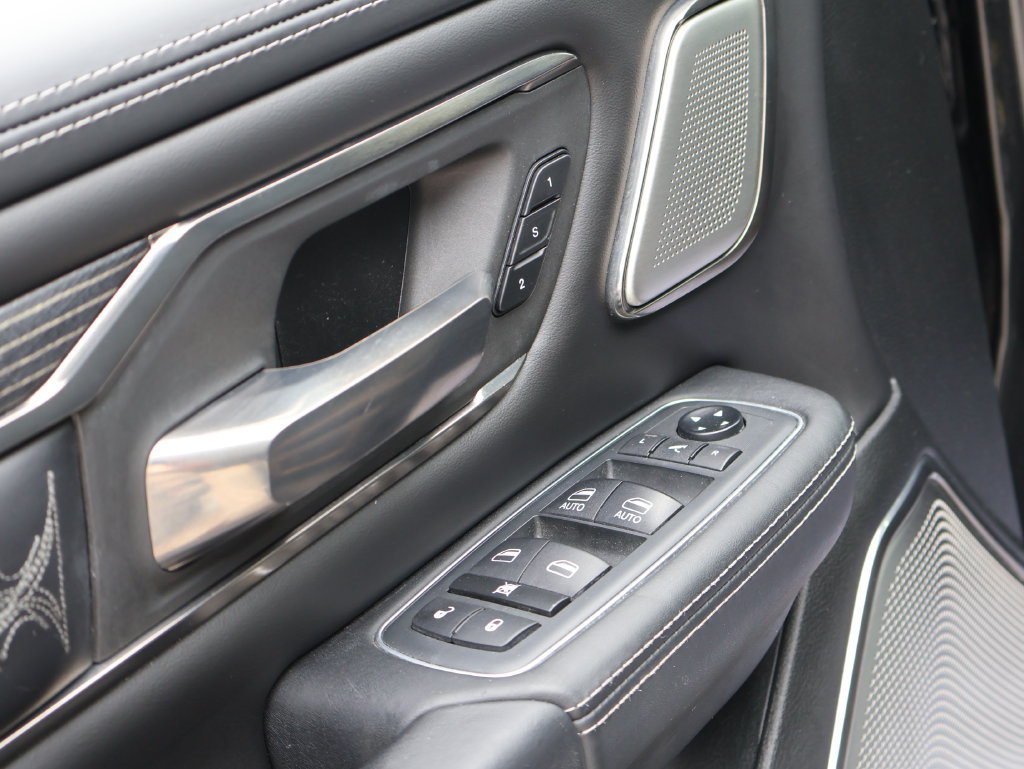 Used 2020 RAM 1500 Limited w/ Black Appearance Package RWD image 20