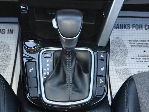 Used 2023 Kia Seltos S image 21