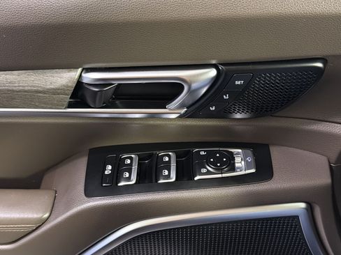 Used 2022 Kia Telluride SX w/ Towing Package FWD image 40