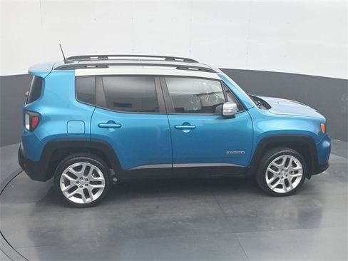 Used 2021 Jeep Renegade Latitude w/ Convenience Group image 25