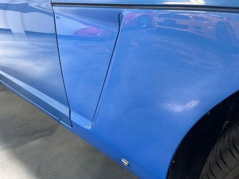 Used 2009 Saturn Sky Hydro Blue RWD image 11