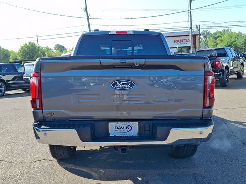 Used 2025 Ford F150 Lariat w/ Equipment Group 501A Mid AWD/4WD image 5