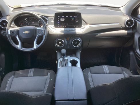Used 2024 Chevrolet Blazer LT w/ Convenience Package FWD image 4