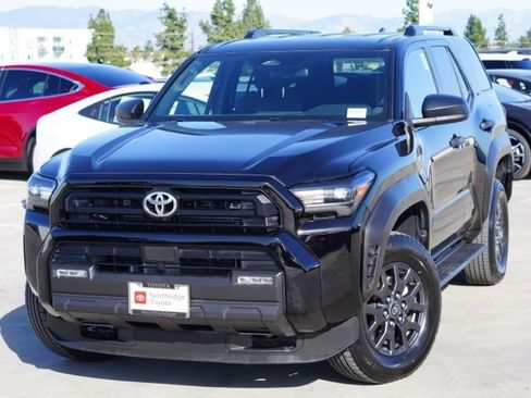Used 2025 Toyota 4Runner SR5 image 4