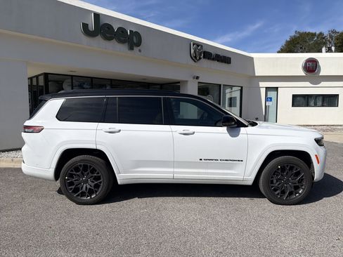 New 2026 Jeep Grand Cherokee L Summit image 3