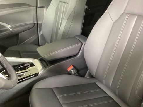 New 2025 Audi Q5 Premium image 12