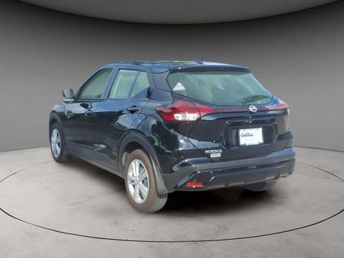 Certified 2025 Nissan Kicks Play S FWD image 3