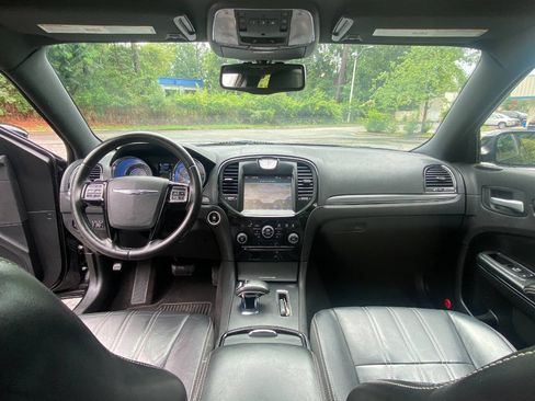 Used 2014 Chrysler 300 S AWD/4WD image 44