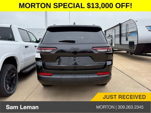 New 2025 Jeep Grand Cherokee L Limited w/ Black Appearance Package image 10