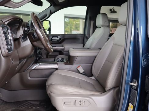 Used 2020 Chevrolet Silverado 2500 LTZ w/ LTZ Plus Package image 15