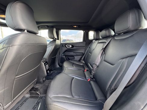 Used 2024 Jeep Compass Limited w/ High Altitude Package image 10