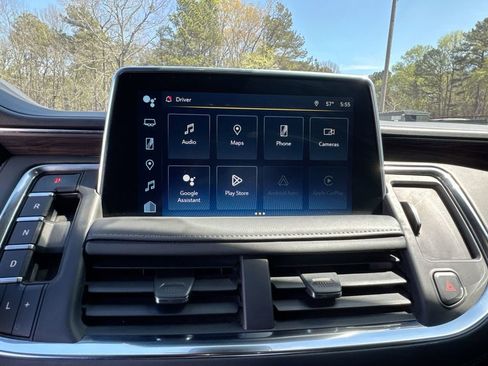 Used 2023 Chevrolet Suburban LT image 27